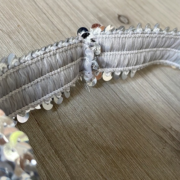 4 NEW Stretch Sequin Headbands - Picture 6 of 6